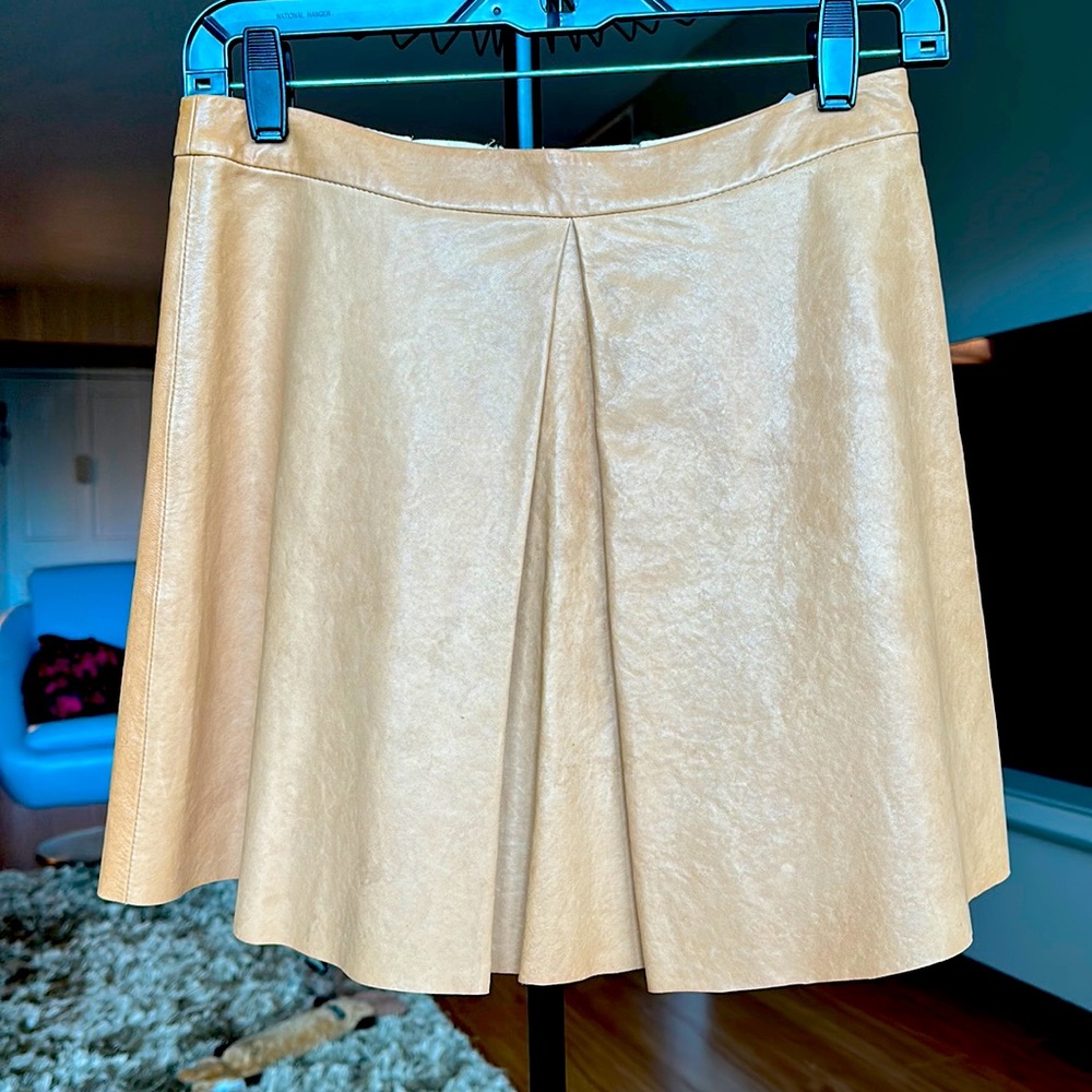 Alice and Olivia leather skirt size 4